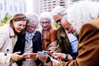Human-Robot Collaboration, AI Assistants, Social Dynamics of Aging, Digital Literacy for Older Adults, Group